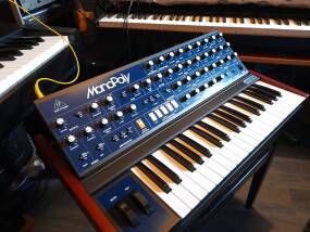Behringer MonoPoly