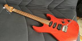 Charvel Red Ash de 2023