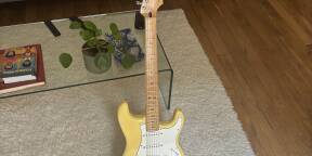 Fender Stratocaster Player Butterscotch Blonde excellent état améliorée par luthier