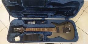 Ibanez S520EX-MGF – Seymour Duncan Blackouts – Étui rigide + Straplocks + micros d’origine
