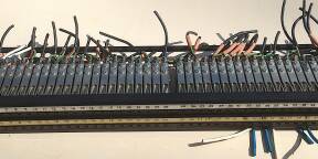 MOSSES  &  MITCHELL    96 point 19” Bantam Patchbay LA Rolls des baies de brassage !
