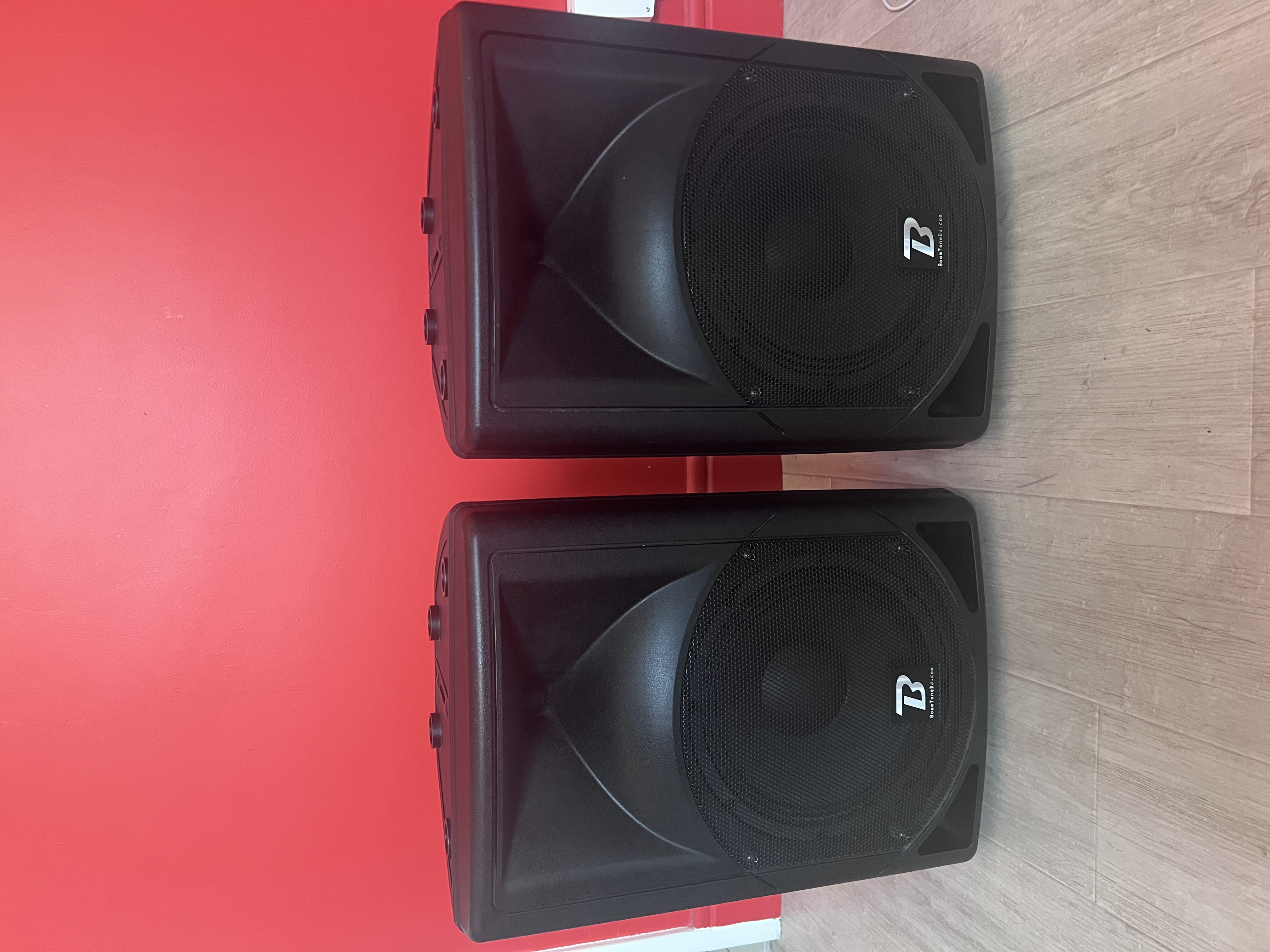 Vends enceintes amplifiées 