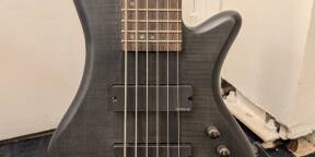 Vends Basse 6 cordes Schecter Stiletto Studio