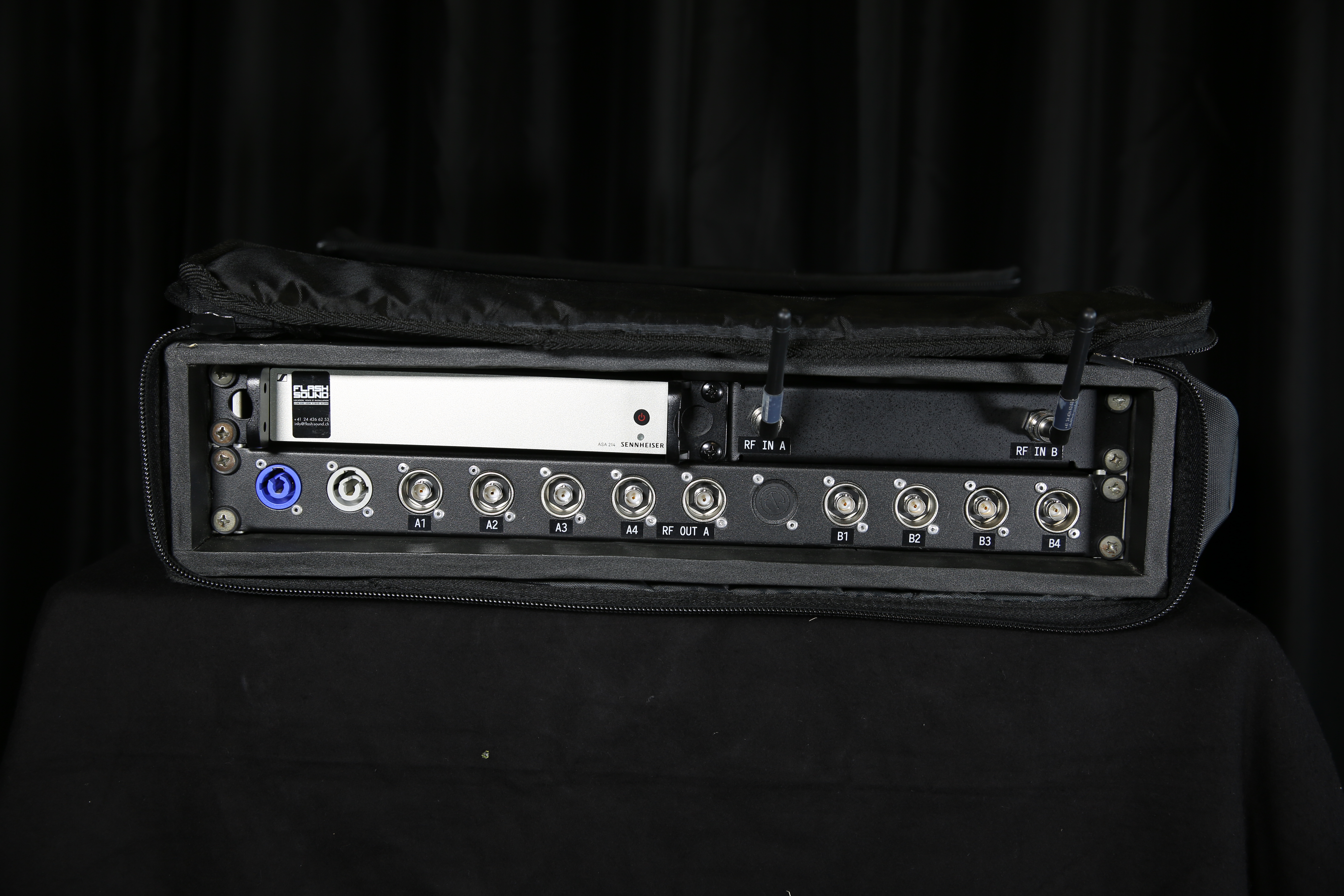 Sennheiser ASA-214-UHF Active Antenna Splitter 2010s