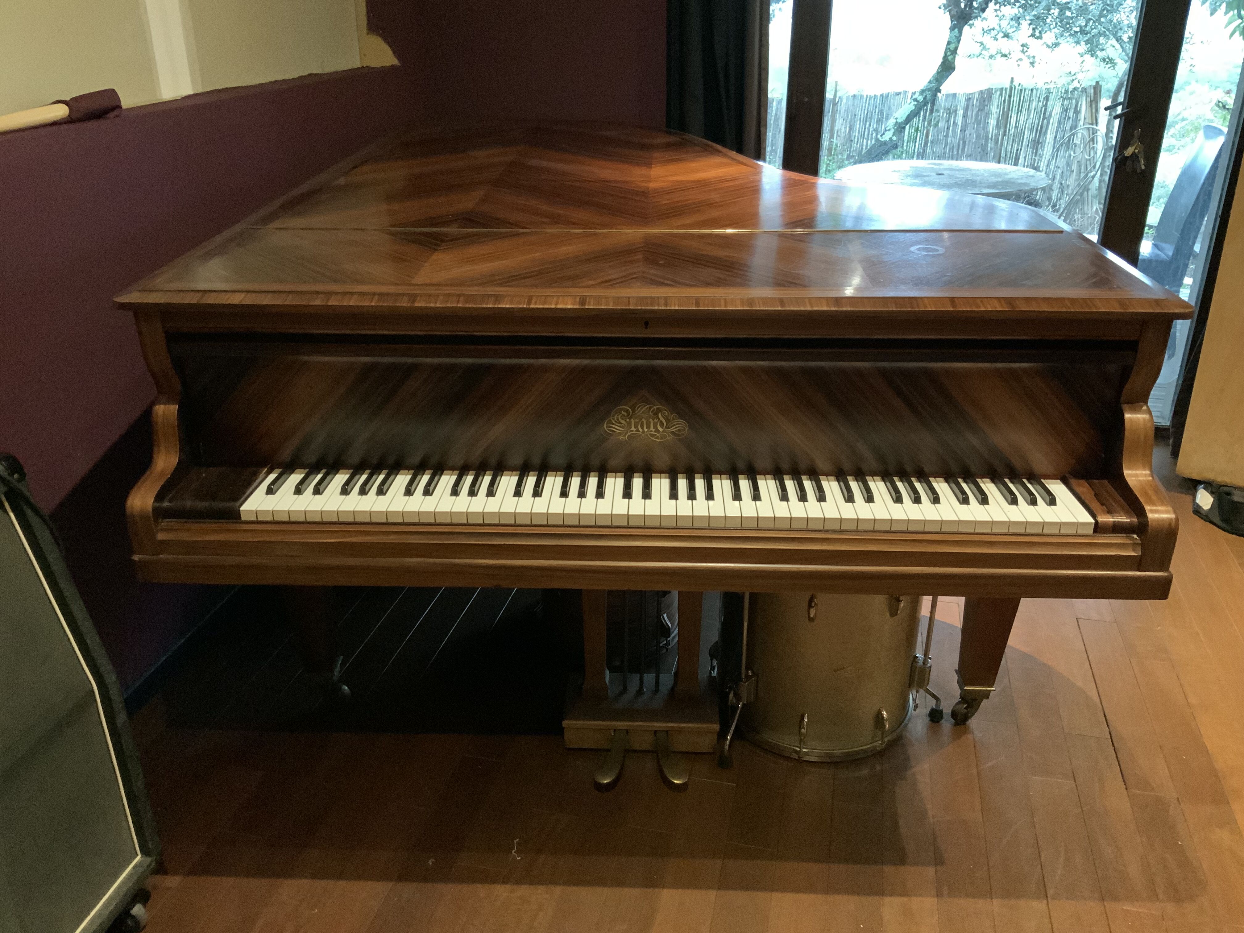 Vend Piano à queue Erard