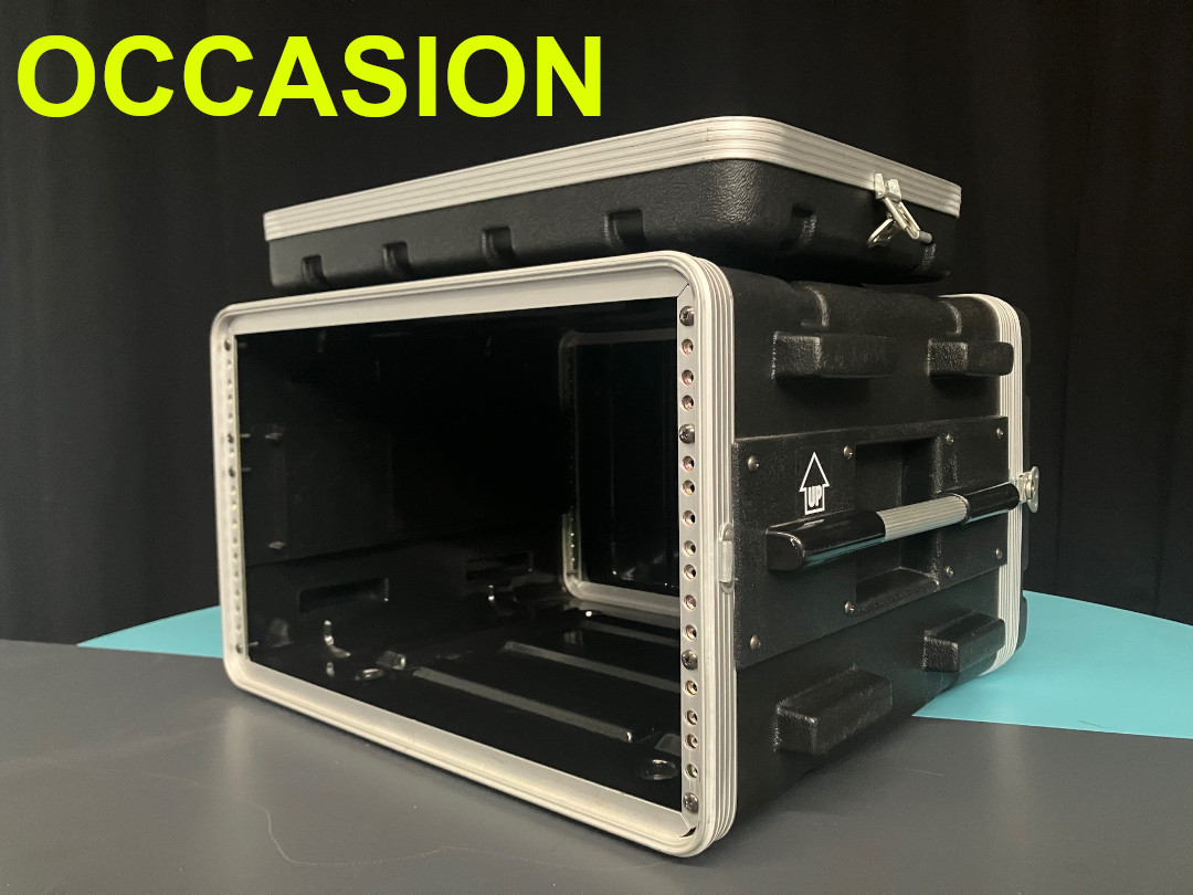 Vends d'occasion Flight-Case STAGG ABS 6U standard