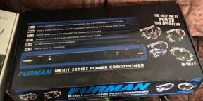 Vends stabilisateur de tension Furman M-10Lx E