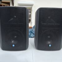 Vds 2 enceintes RCF Monitor 8