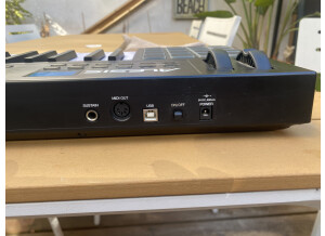 Alesis VI25 (82670)