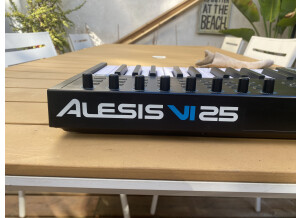 Alesis VI25 (48574)