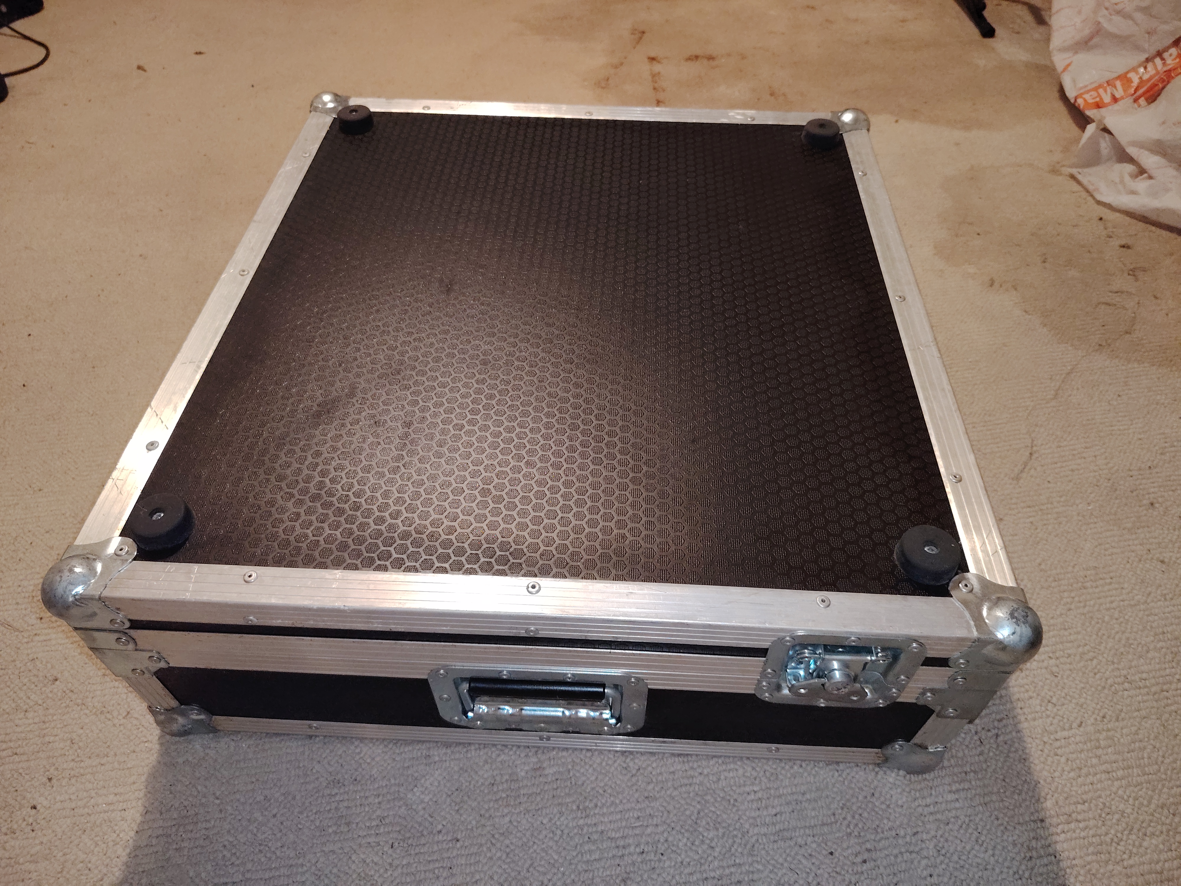 Vends Fly case Swan Flight VS 2480 ou autre 