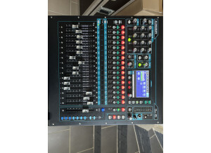Allen & Heath Qu-16 (11403)