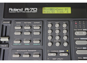 Roland R-70 (94625)