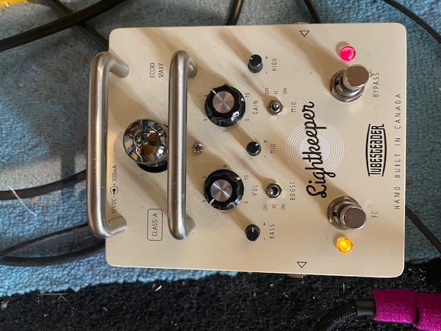 A VENDRE : préampli lampes TUBESTEADER LIGHTKEEPER V1 