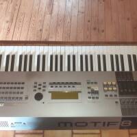 Yamaha Motif 8 (88 touches) – Clavier Synthétiseur Professionnel