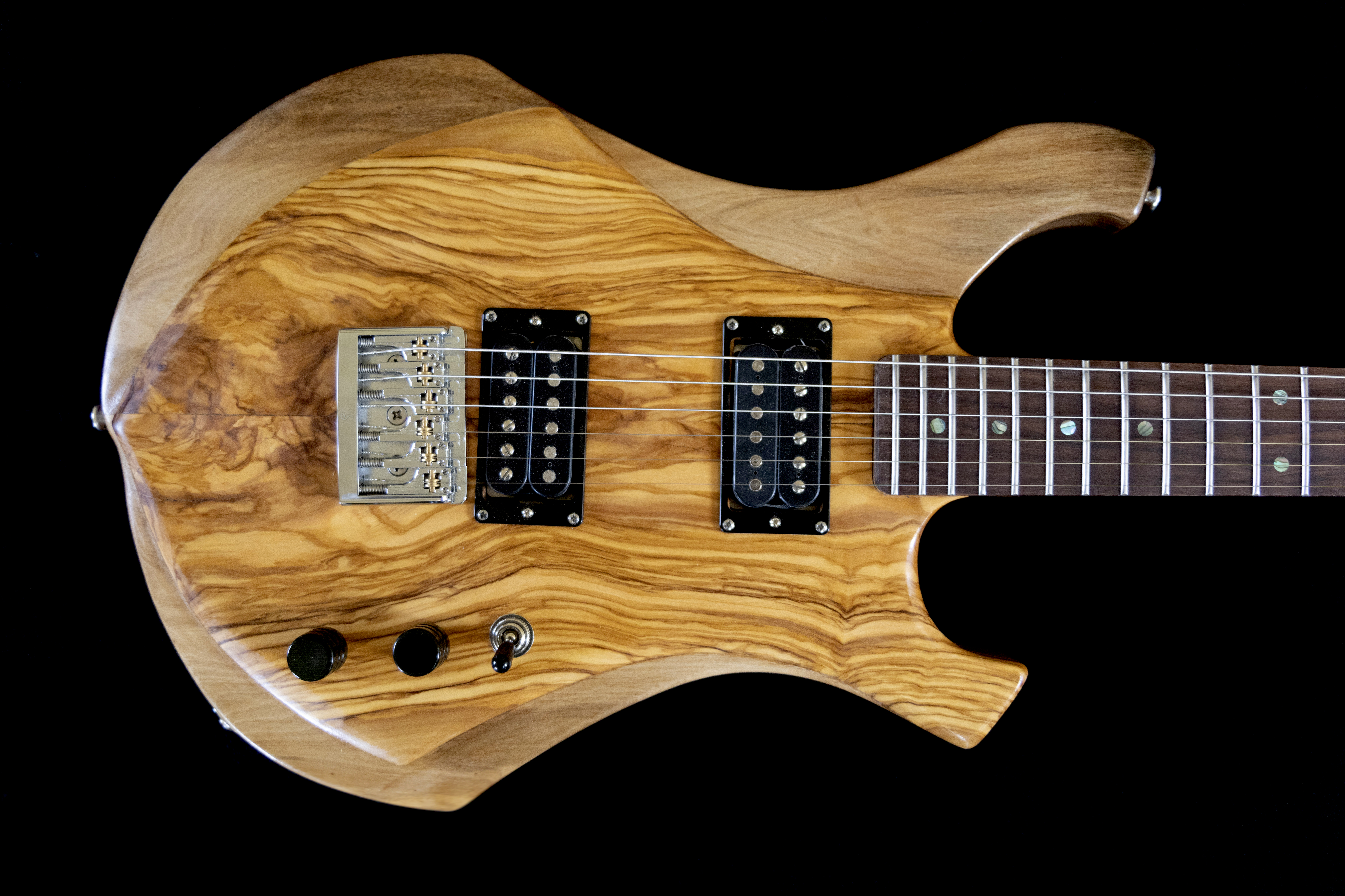 Vends guitare électrique de luthier