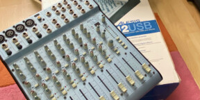 Alesis Multimix 12 USB avec effets