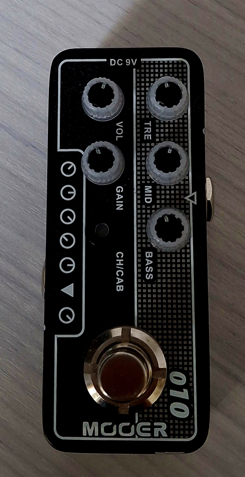 V/E Simulateur d’ampli Mooer Two Stones 010