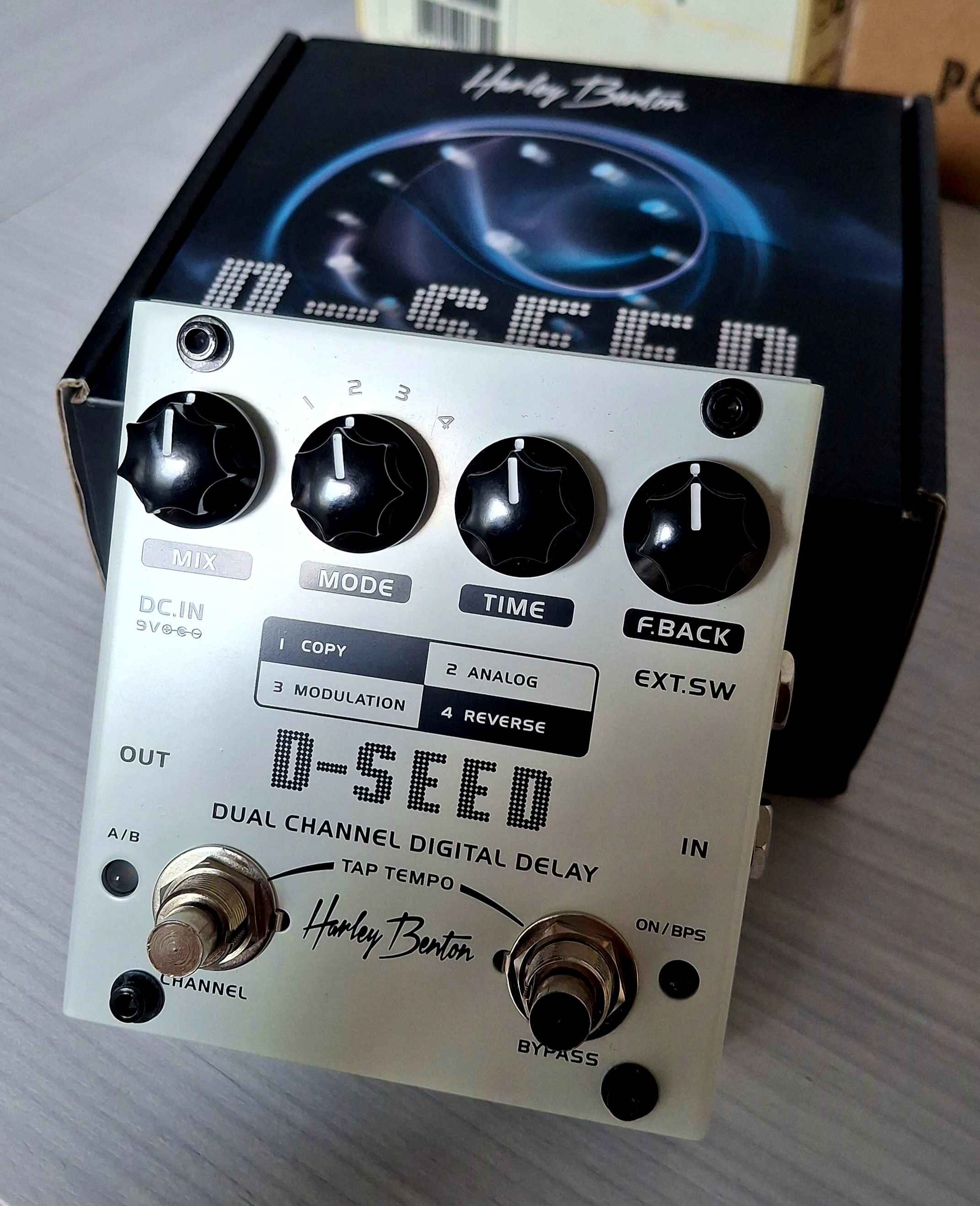 V/E Delay Harley Benton D-seed