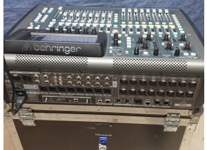 Behringer X32 Compact (96878)