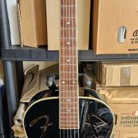 Guitare résonateur pour gaucher FENDER + housse et stand + divers