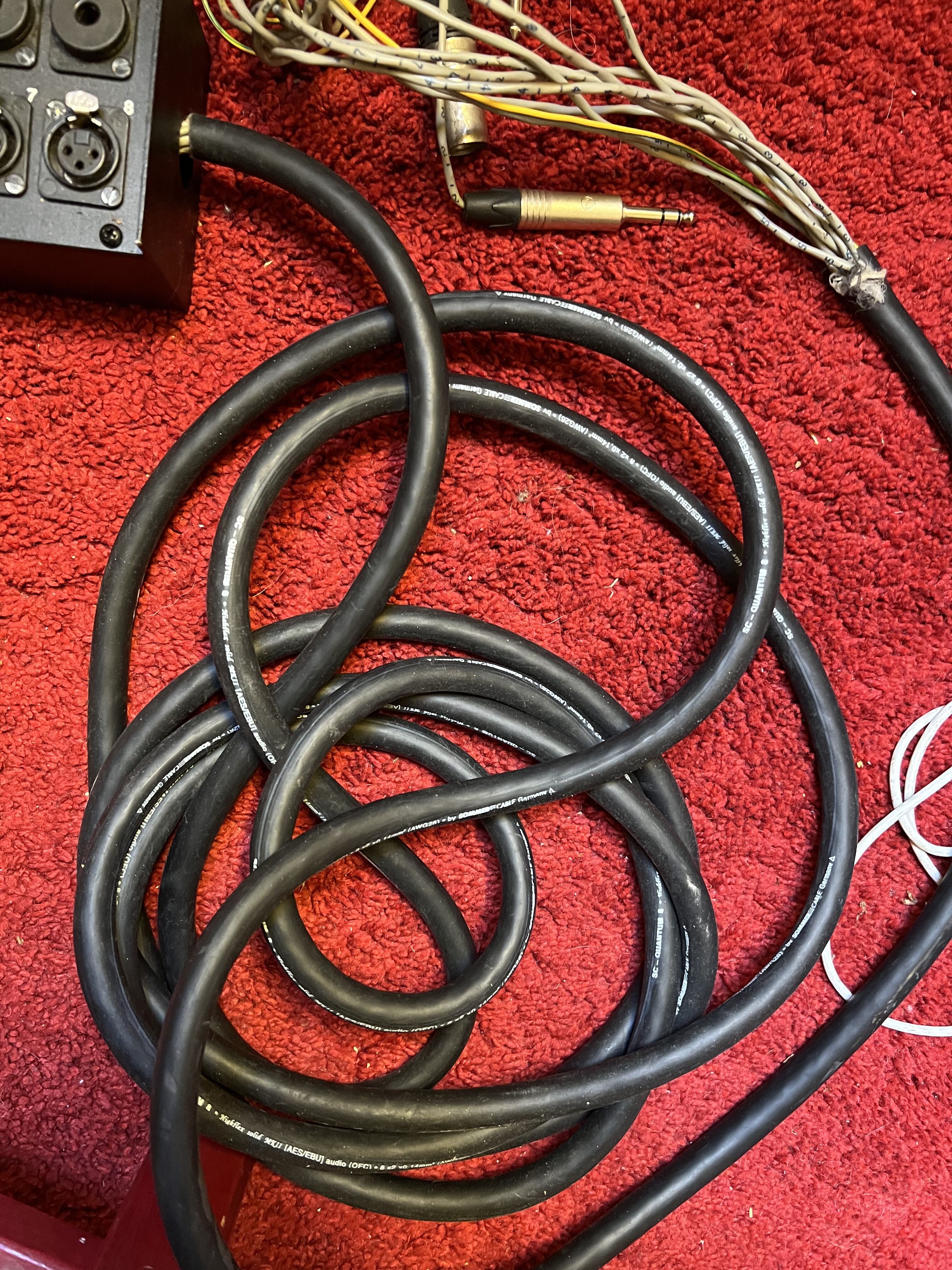 Patch diy Stage box neutrik