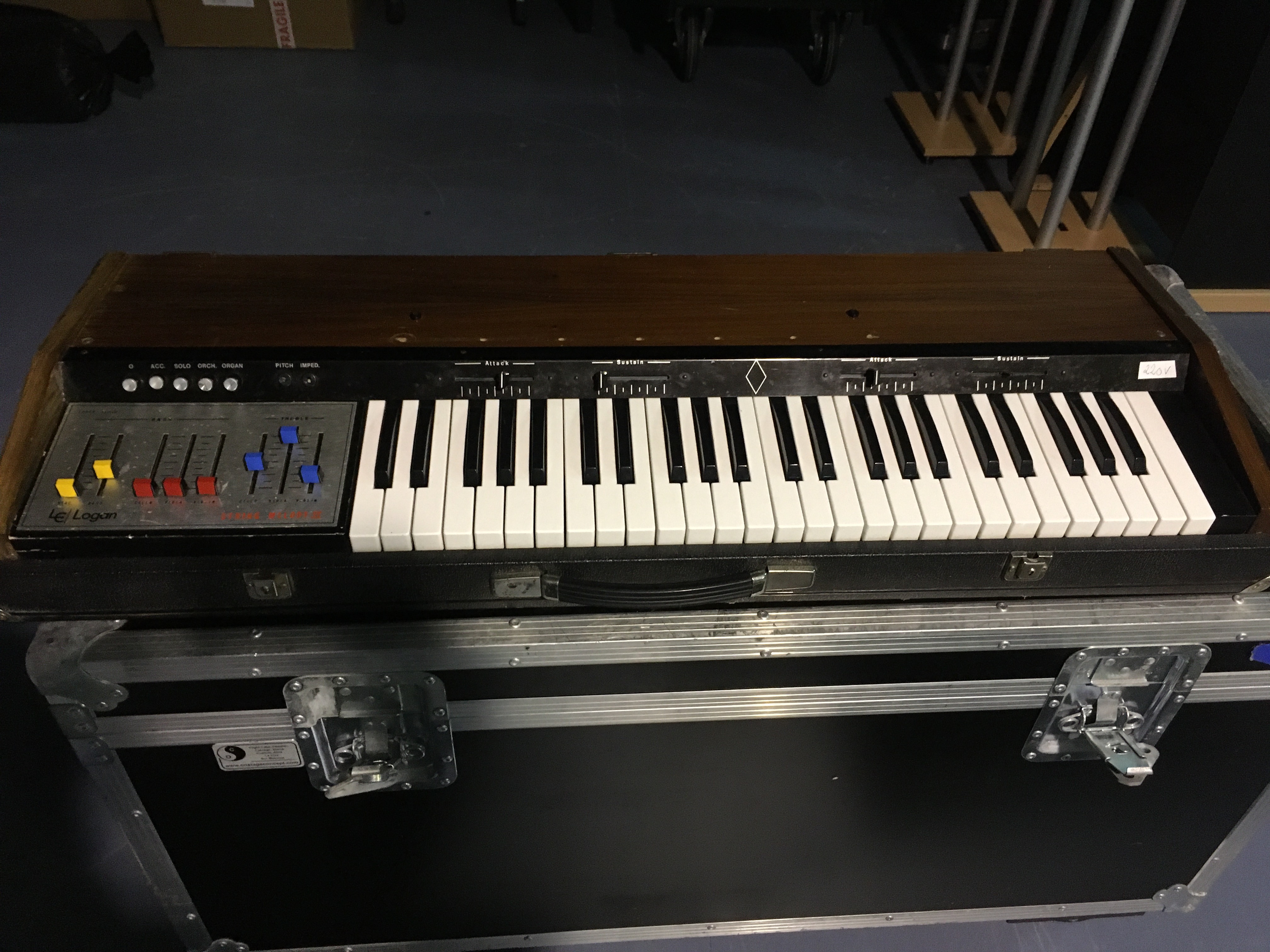 LE/ Logan String melody II