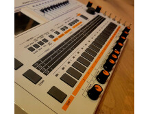 Roland TR-707 (45442)