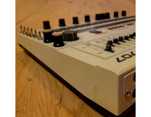 Roland TR-707 (30077)