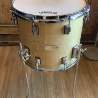Vends DrumCraft Series 6 14 X12 Floor Tom Natural Birch Shell avec housse Stagg