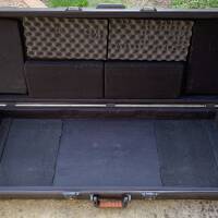 Vends GATORG KPE76-STA (Etui a roulette rigide pour clavier 76 notes)