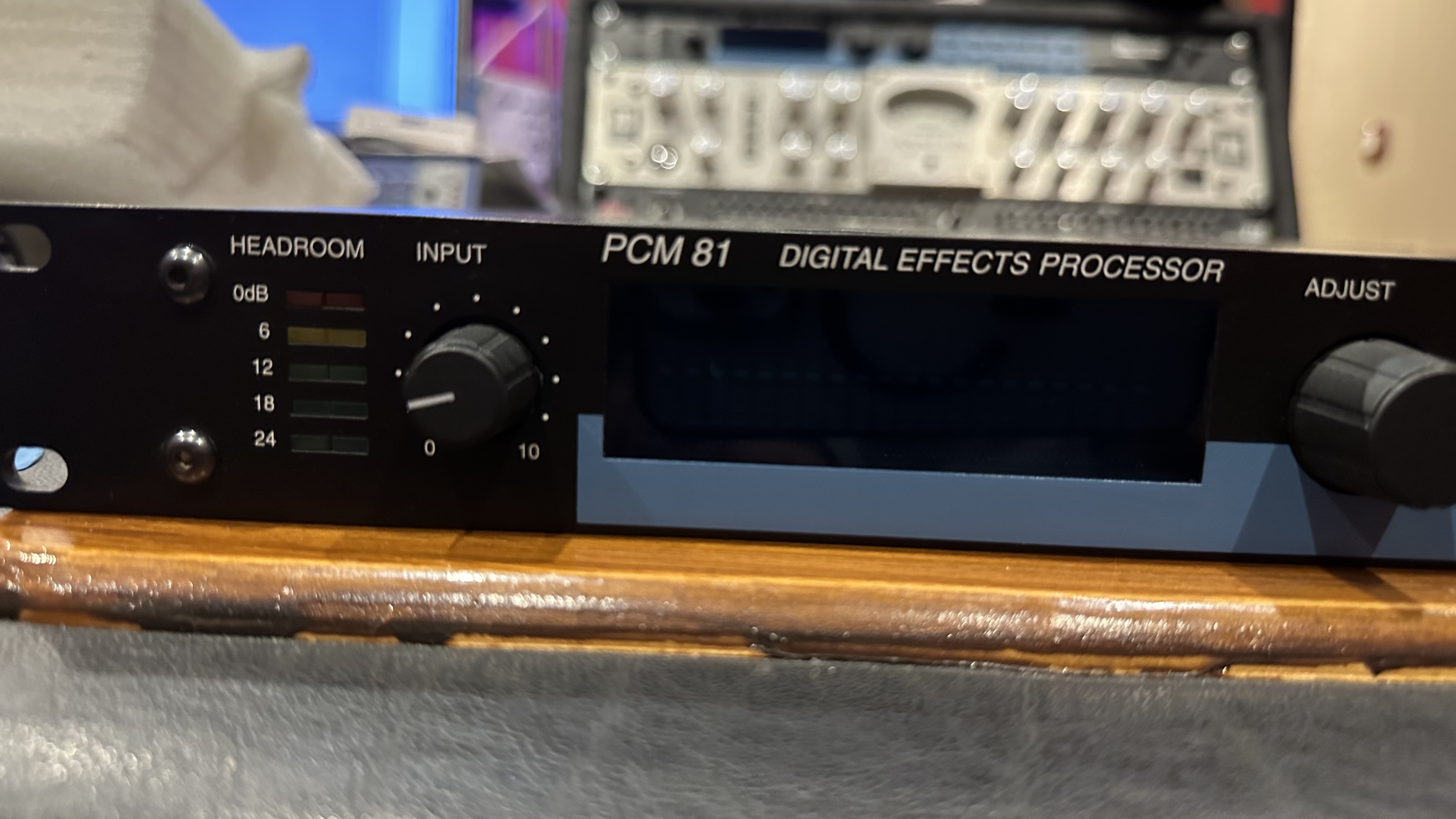 Vend deux magnifique réverb Lexicon PCM 81 et PCM 91 très bon état 