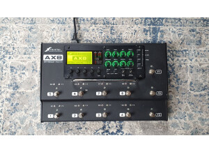 Fractal Audio Systems AX8 (51991)