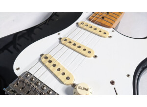 fender-stratocaster-st-4465374