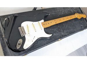fender-stratocaster-st-4465382