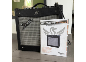 Ampli Fender MustangI 2