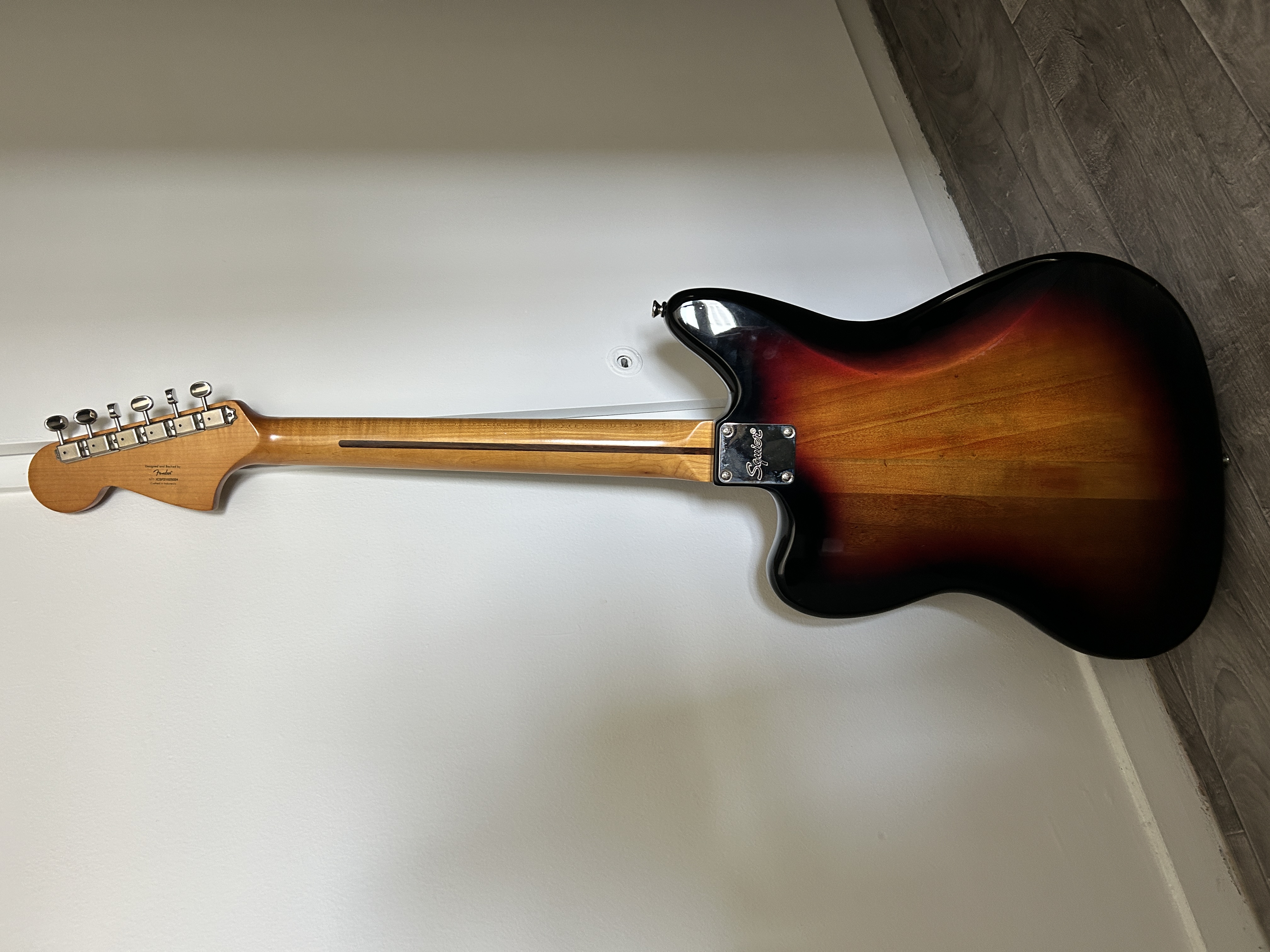 Squier Classic Vibe ‘70s Jaguar (73515)