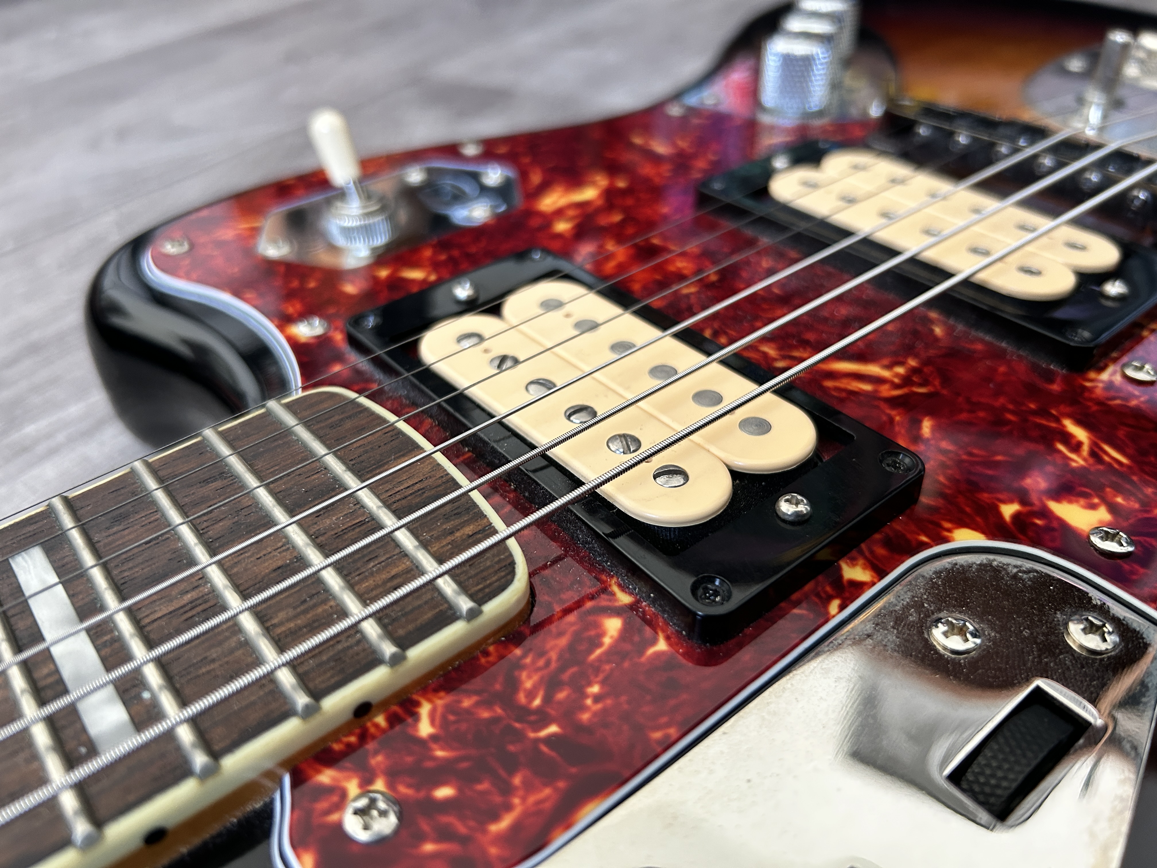 Squier Classic Vibe ‘70s Jaguar (7536)