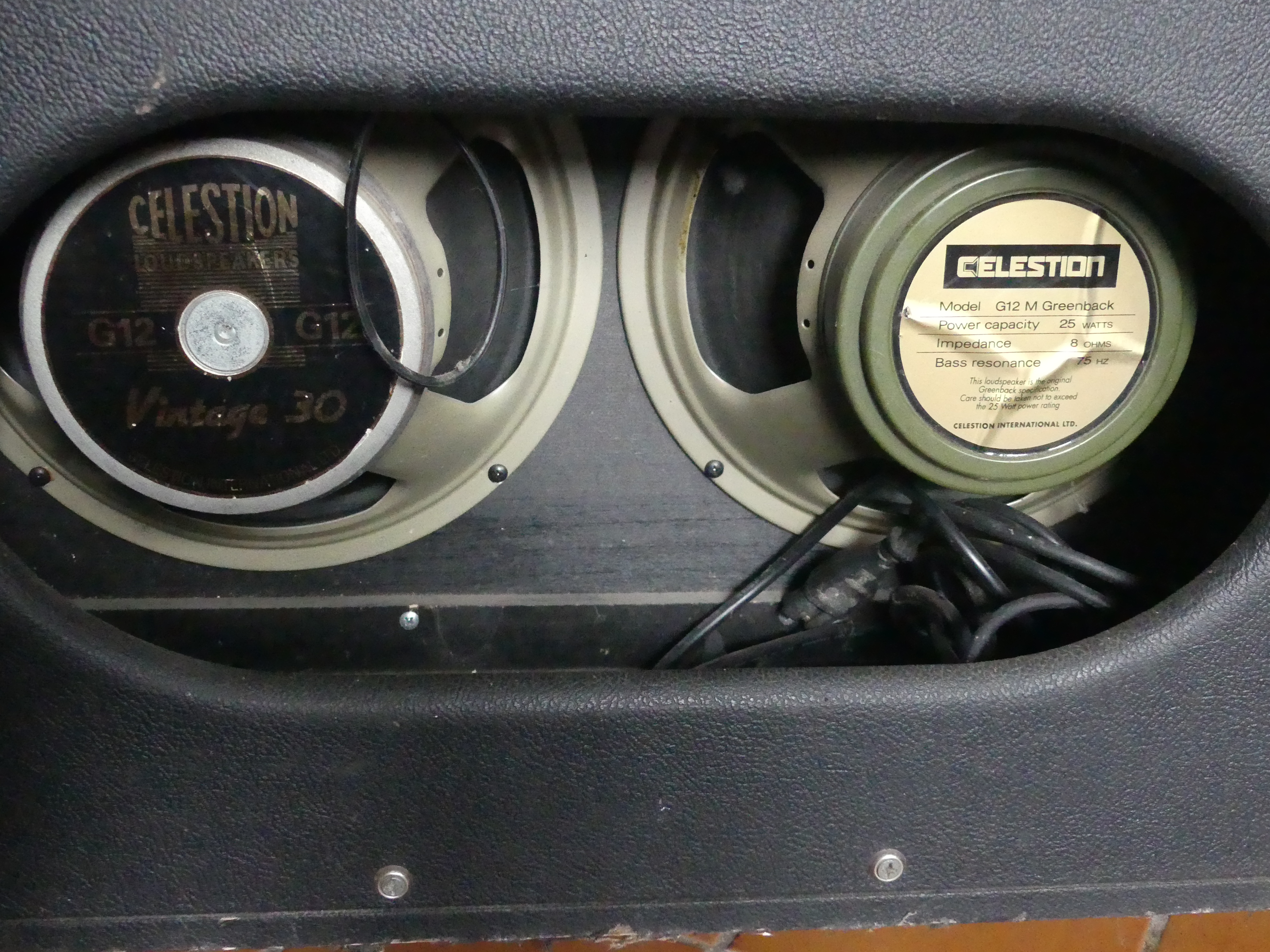 Vends Baffle SUHR Badger Extension Cabinet 2x12