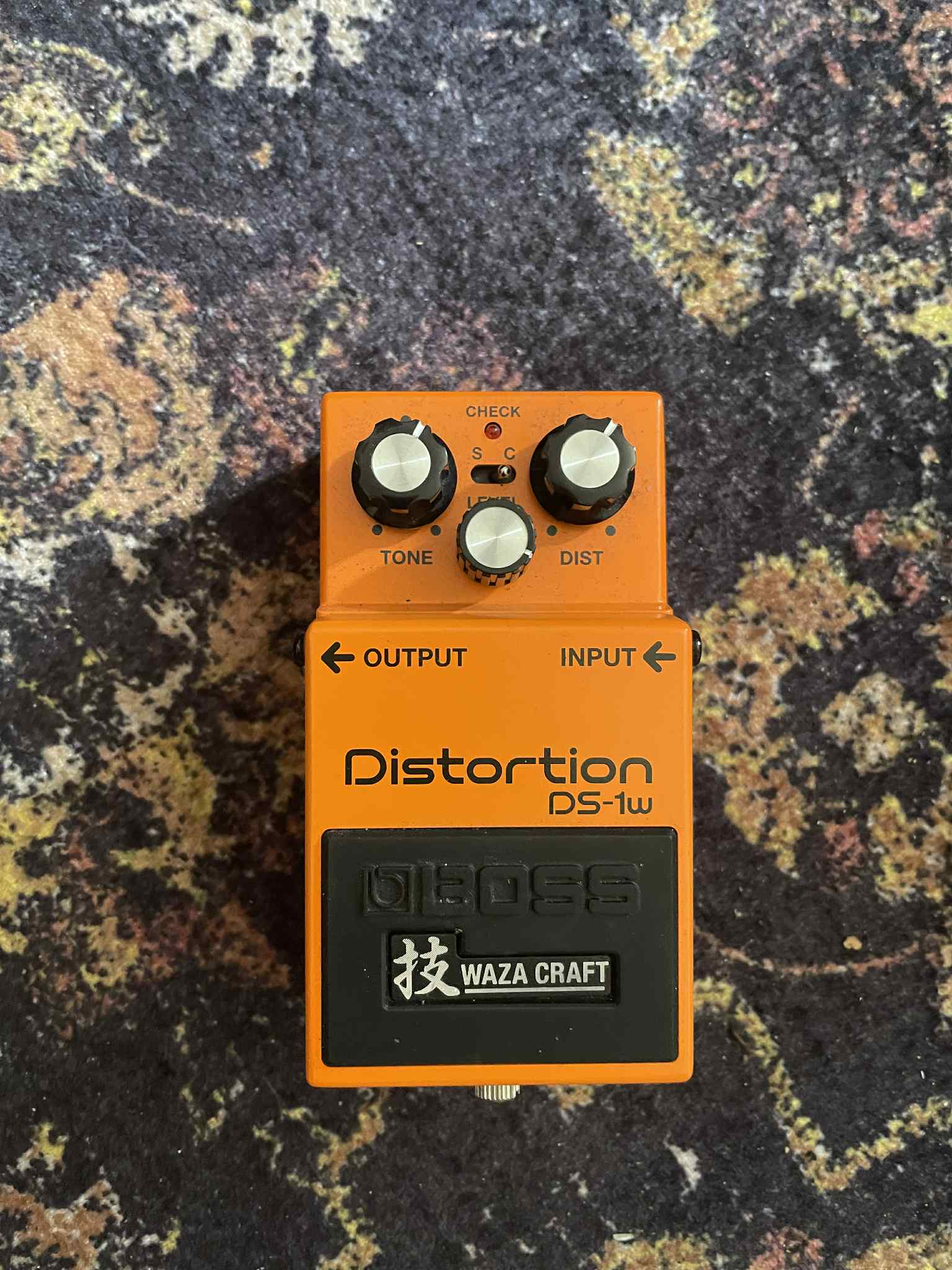 Vends Boss DS-1w