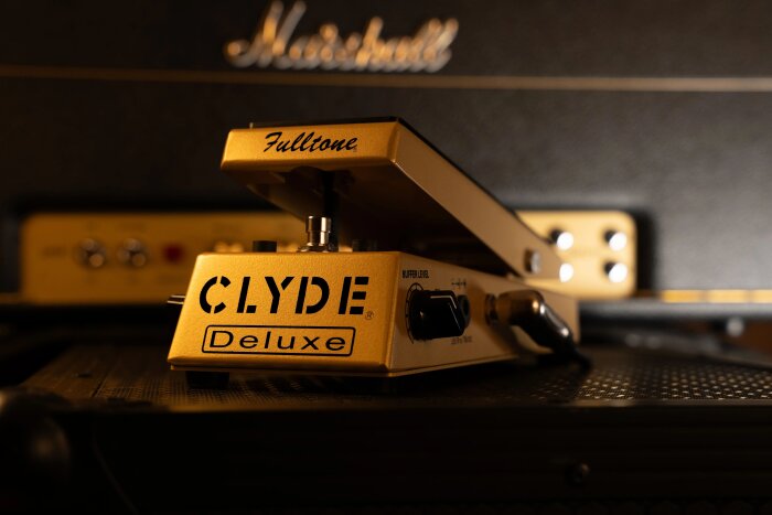 2025 Limited Edition Gold Clyde Deluxe 2025 Limited Edition Gold Clyde Deluxe