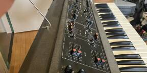 Vends Maxi Korg 800dv