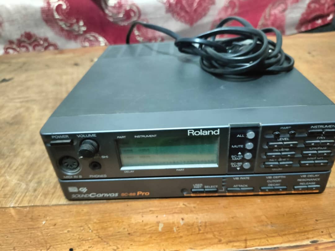 Roland SC-88 pro Black 