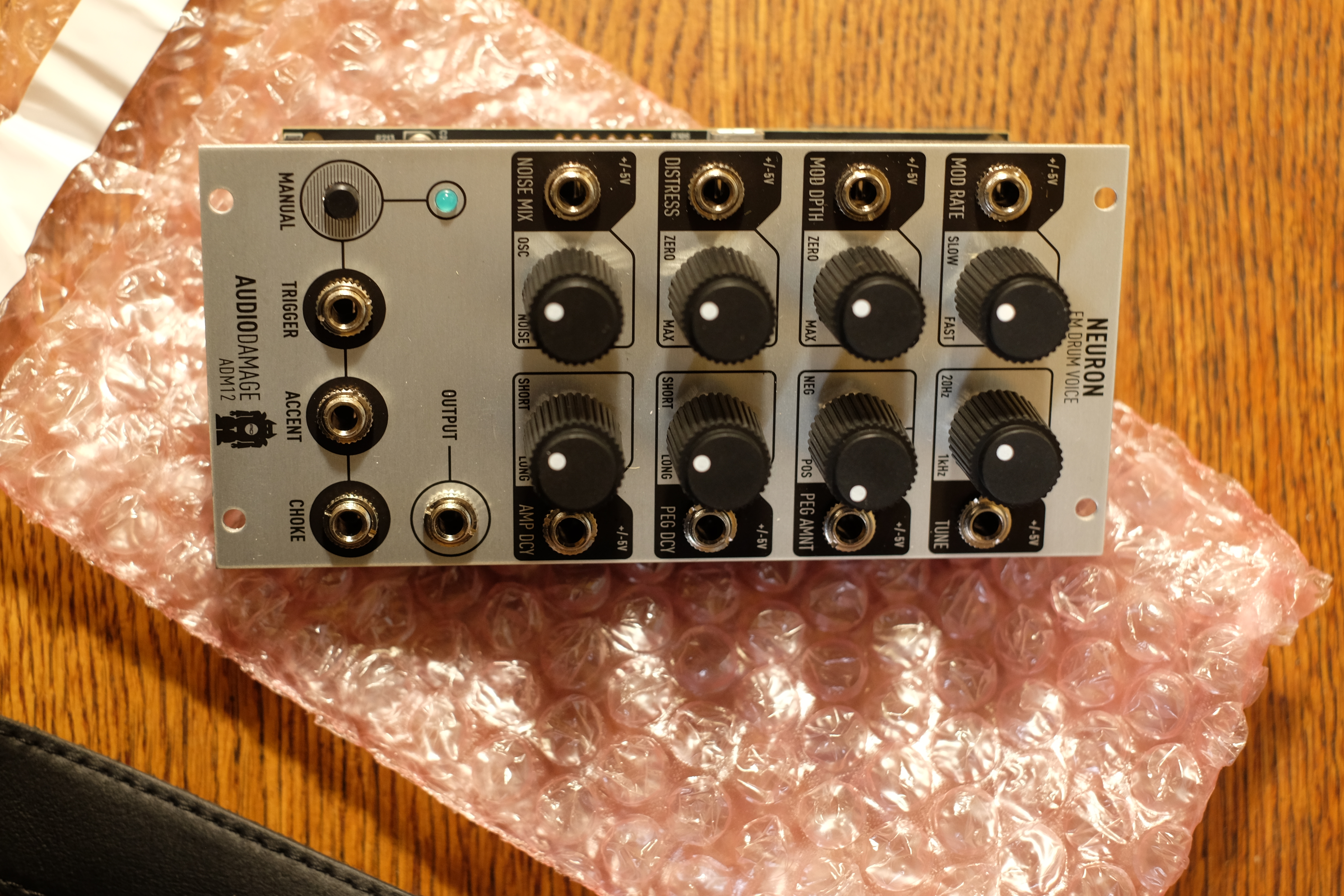 AUDIO DAMAGE-NEURON Fm Drum Voice ADM12