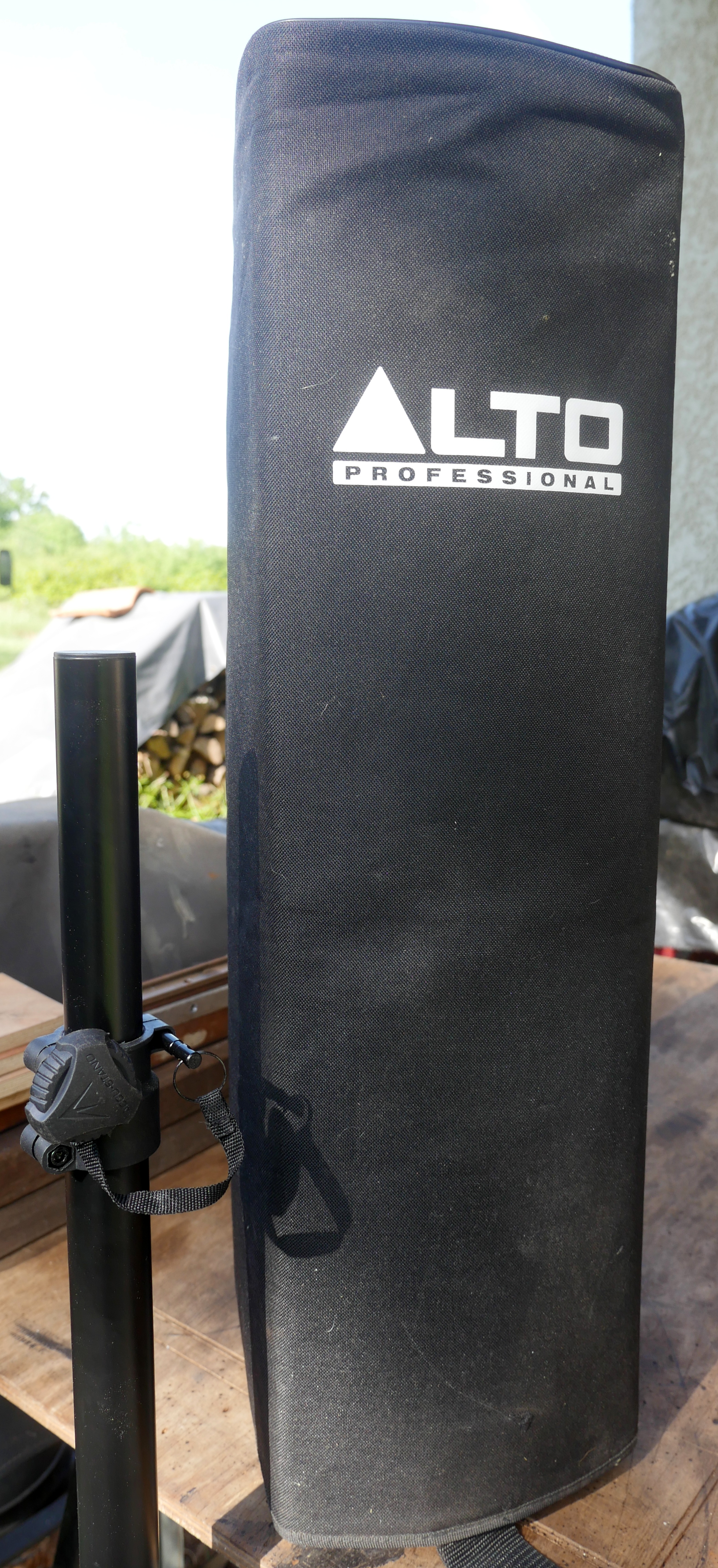 Vds une enceinte de sono amplifiée ALTO Trouper