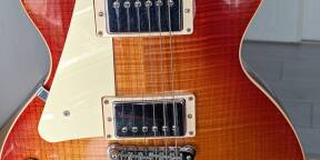 vends les Paul Gibson gaucher traditionnal sunburst  de 2012