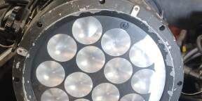 lot de 16 projecteurs LED STARWAY SUPRAKOLOR + 2 flycases