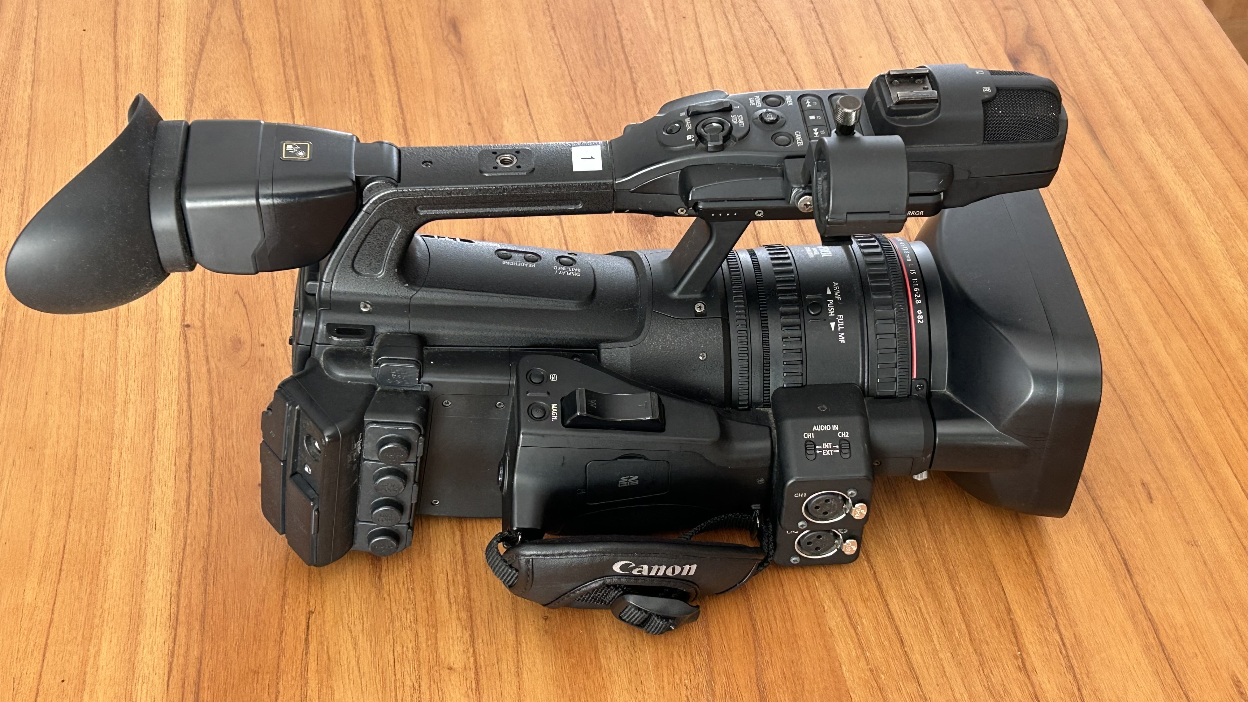 VENDS CAMERA PRO CANON XF 305