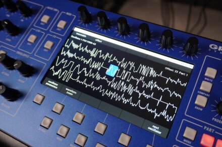 3rd Wave 8M 1tof 09 oblique centre 3rd Wave 8M 1tof 09 oblique centre