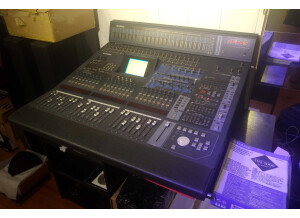 Yamaha DM2000 V2 (15820)